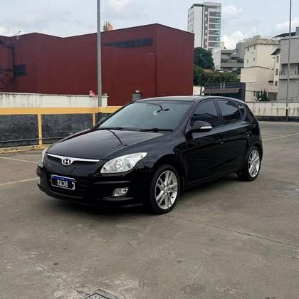 HYUNDAI I30 2.0 MPFI GLS 16V GASOLINA 4P MANUAL HYUNDAI I30 2.0 MPFI GLS 16V GASOLINA 4P MANUAL